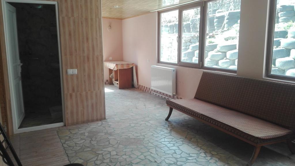 Guest House Sabauri Stepancminda Zewnętrze zdjęcie